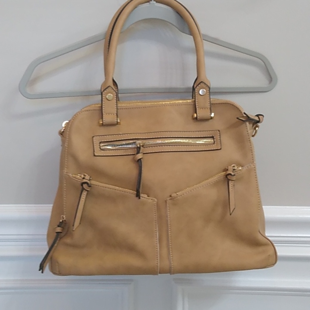 Tan zipper pocket medium sized bag